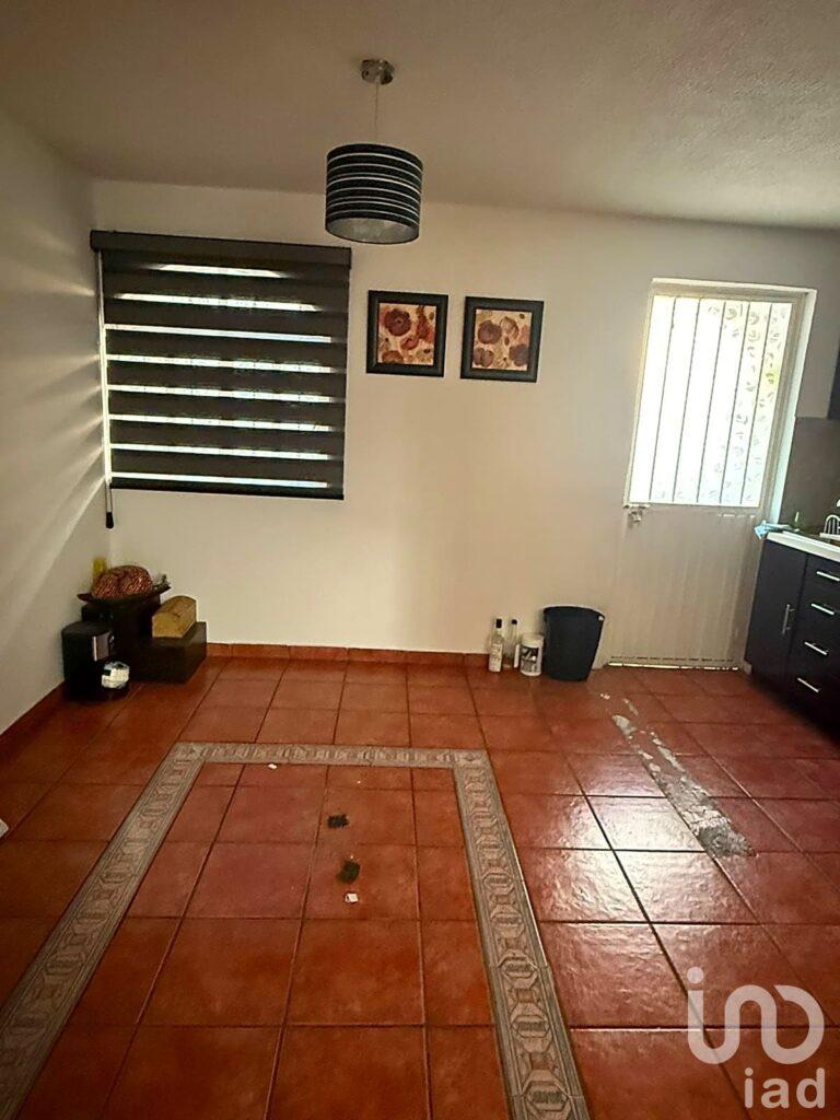 Casa en venta en Residencial Torreón Nuevo con acceso controlado