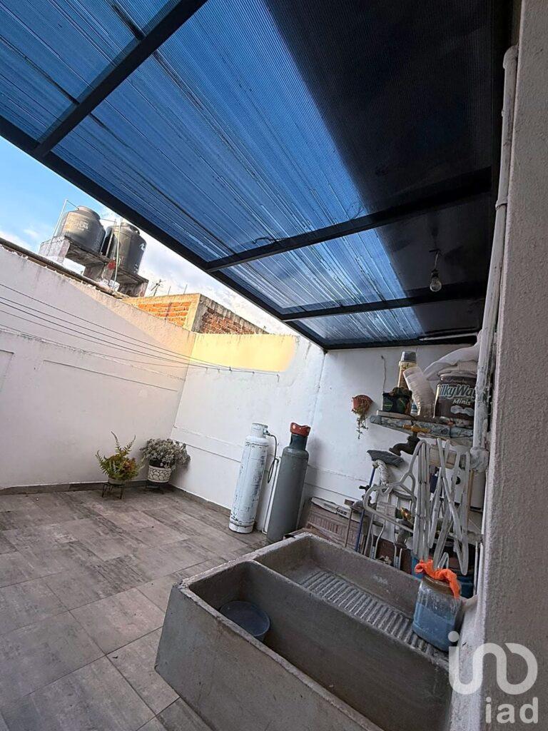 Casa en venta en Residencial Torreón Nuevo con acceso controlado