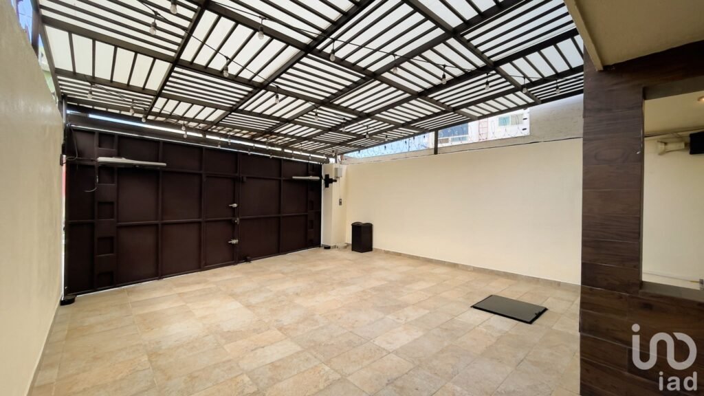 Casa Amueblada en Renta Cuautlancingo cerca de VW: Cocina Equipada, Jardín, Portón Eléctrico