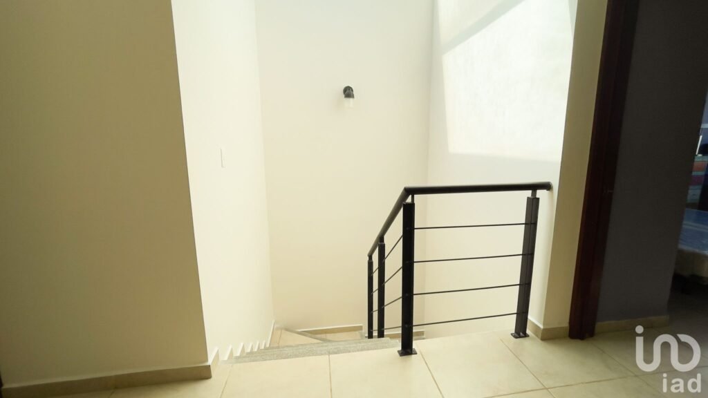 Casa Amueblada en Renta Cuautlancingo cerca de VW: Cocina Equipada, Jardín, Portón Eléctrico