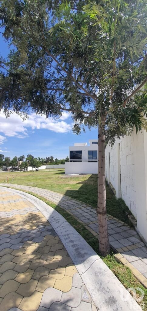 VENTA DE LOTE EN LOMAS DE ANGELÓPOLIS PARQUE CAPRI