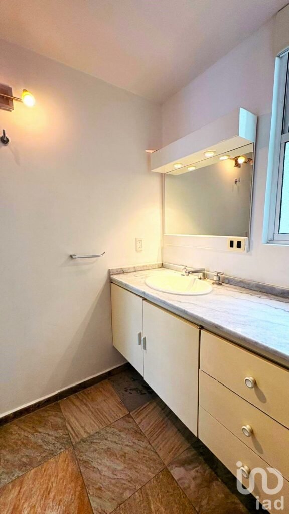 DEPARTAMENTO EN RENTA EN COFRE DE PEROTE LOMAS DE CHAPULTEPEC