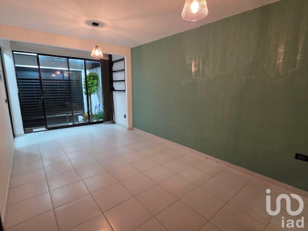 Venta de casa de un nivel renovada en lomas de santa fe en Xalapa