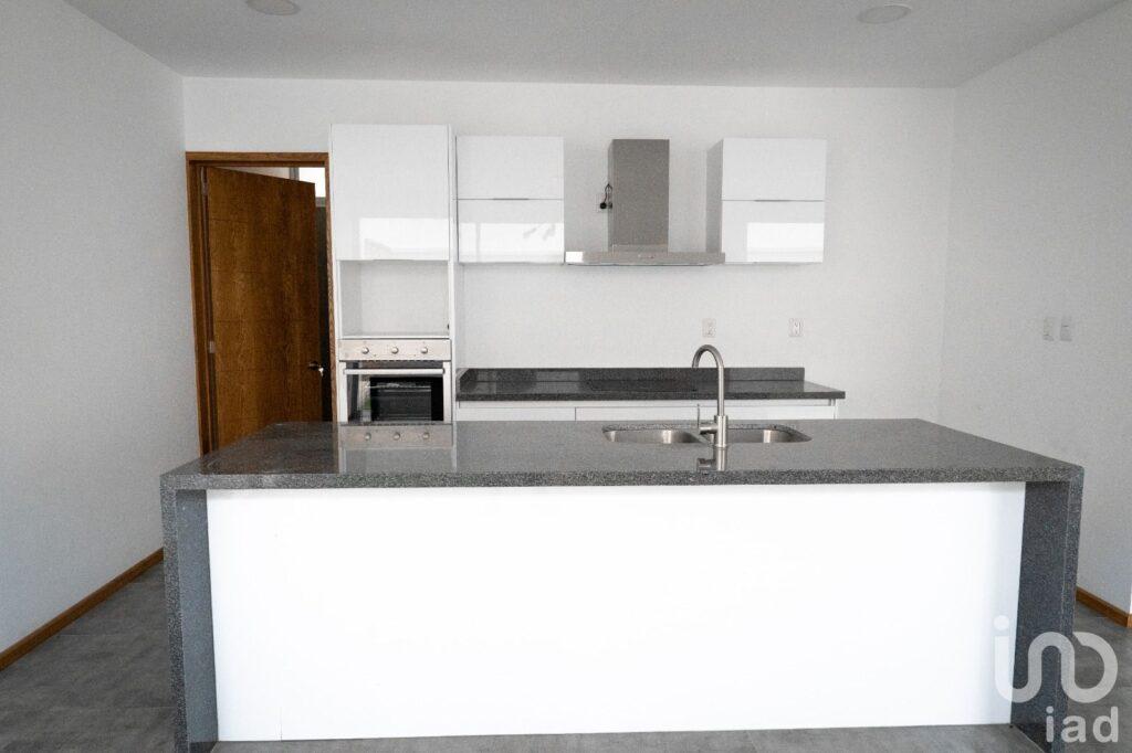 VENTA DE CASA ZONA MOMOXPAN CERCA DE EXPLANADA PUEBLA