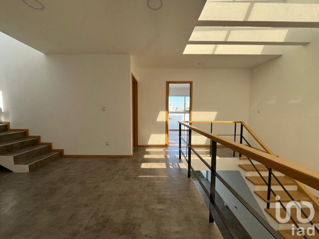 VENTA DE CASA ZONA MOMOXPAN CERCA DE EXPLANADA PUEBLA