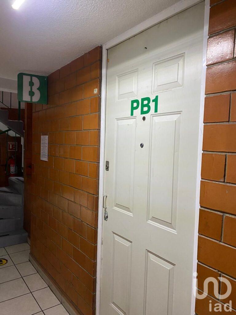 Departamento en Ventaen planta baja,   Miguel Hidalgo, Ciudad de México, México.