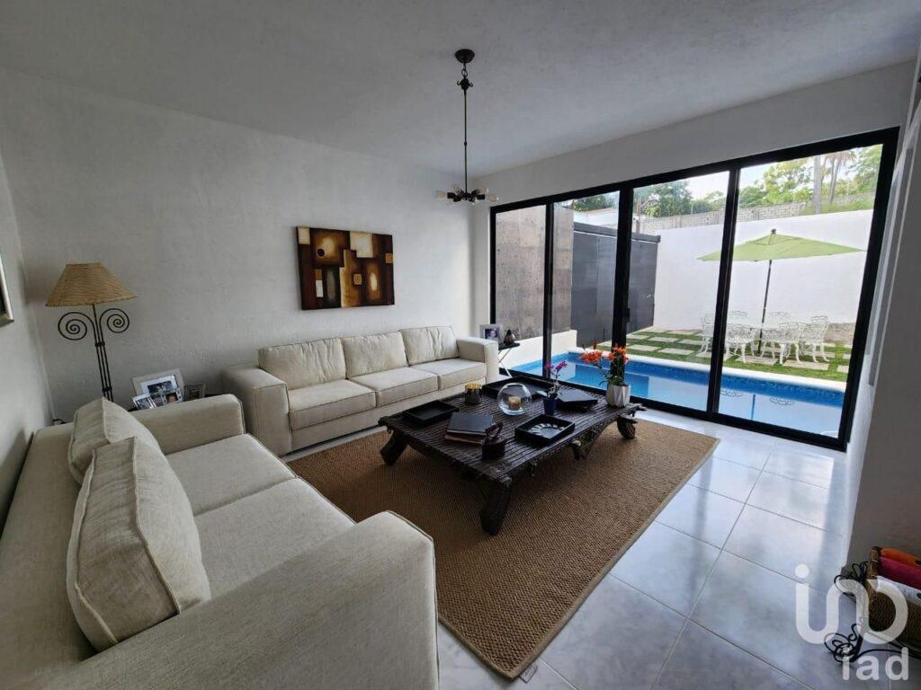 Venta de Casa en Lomas Atzingo, Cuernavaca, Morelos.