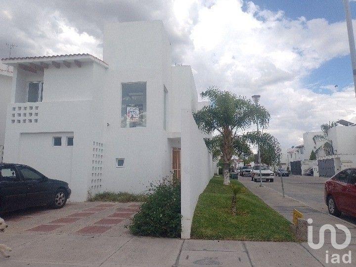 Casa en Venta en Tercer Anillo Norte, Aguascalientes – En Coto