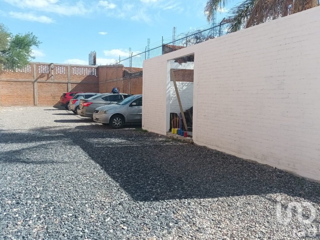 Lote Comercial en Venta a 1 cuadra de Colosio Aguascalientes
