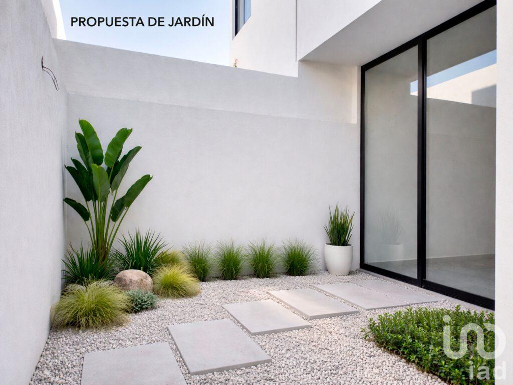 Casa en Venta. Frente a jardín, 1 recamara en planta baja, 2 en planta alta.