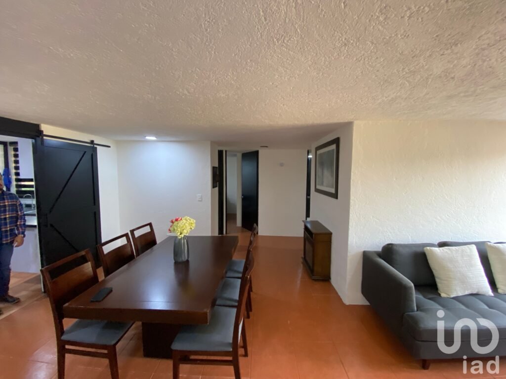 SE RENTA AMPLIO DEPARTAMENTO EN COYOACAN
