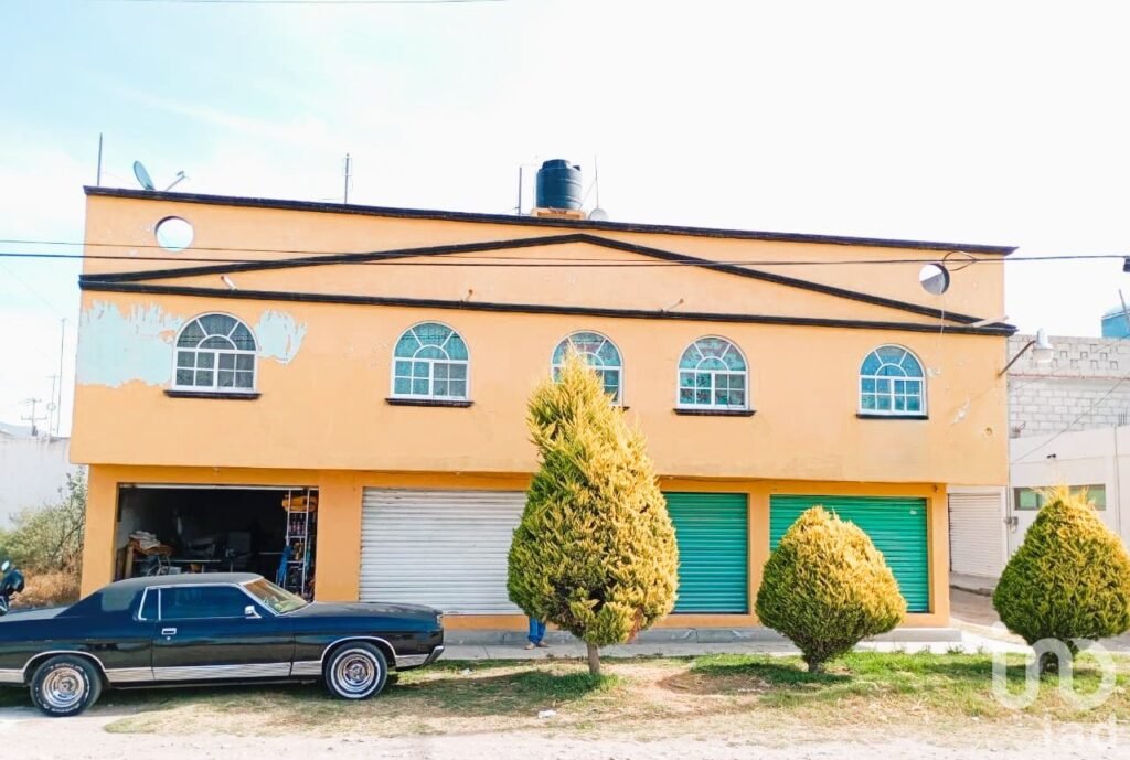 CASA EN VENTA CIUDAD SAGUN 4 LOCALES, 2DO PIDO DEPARTAMENTO FRENTE SEGURIDAD PUBLICA