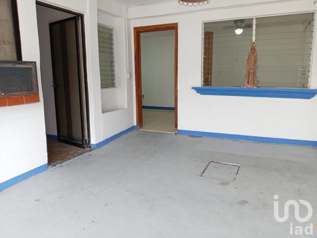 VENDO Casa con Recámara y Estudio en Planta Baja | Fracc. Herradura.