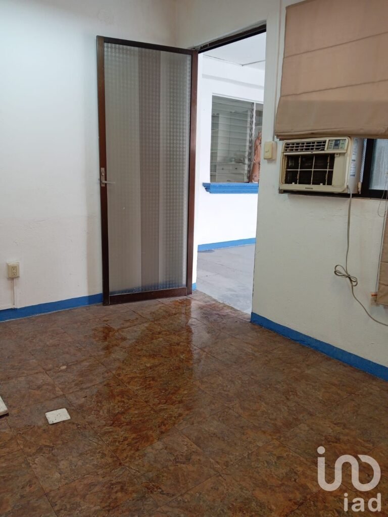 VENDO Casa con Recámara y Estudio en Planta Baja | Fracc. Herradura.