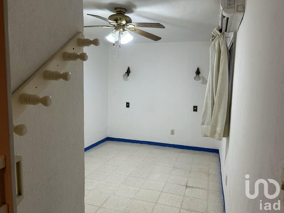 VENDO Casa con Recámara y Estudio en Planta Baja | Fracc. Herradura.