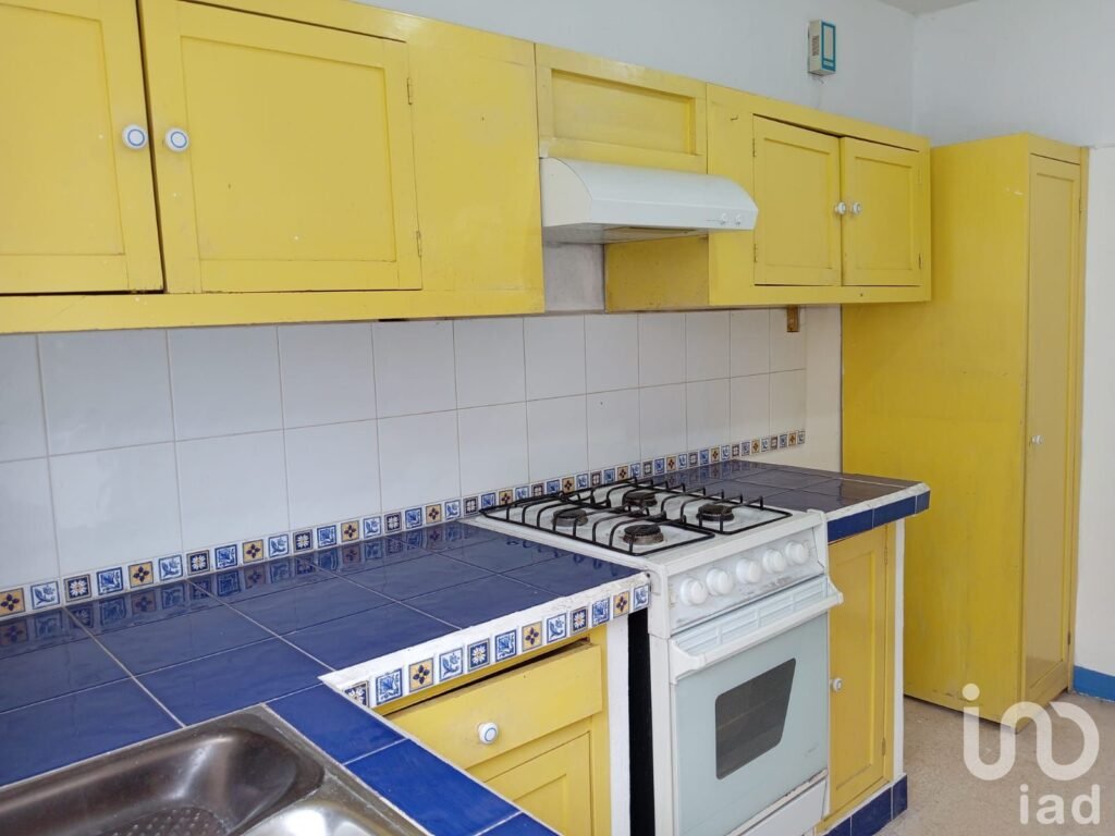 VENDO Casa con Recámara y Estudio en Planta Baja | Fracc. Herradura.