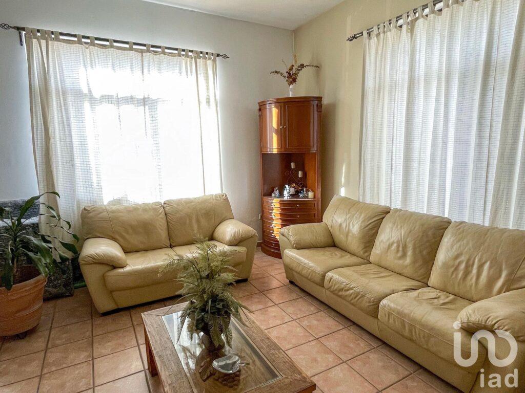 CASA ZARAGOZA  EN PRIVADA COL FATIMA