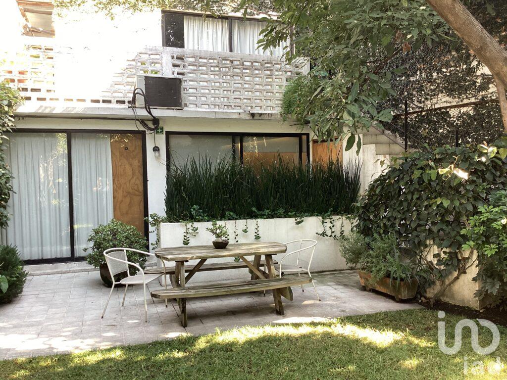 Hub en Coyoacán (suites, coworking y oficinas)