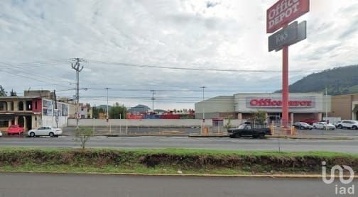 ESPACIO COMERCIAL, IDEAL  PARA FRANQUICIAS. TIENDA ANCLA TOKS.