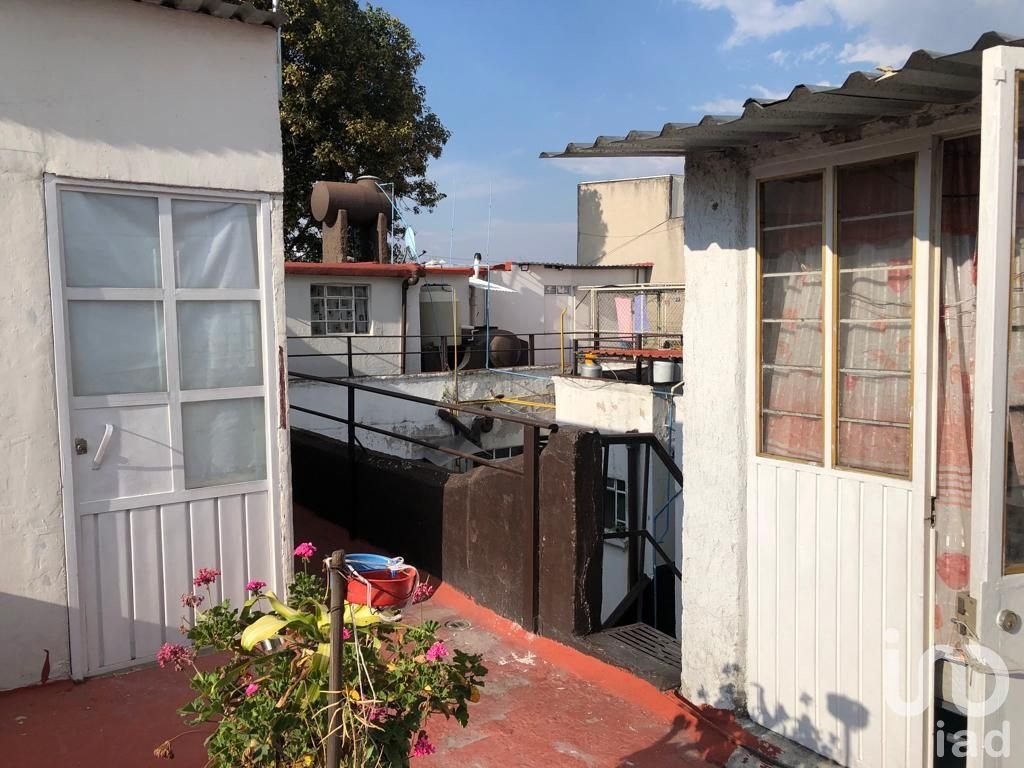 EDIFICIO EN VENTA OPORTUNIDAD PARA INVERSIONISTA CON 9 DEPARTAMENTOS