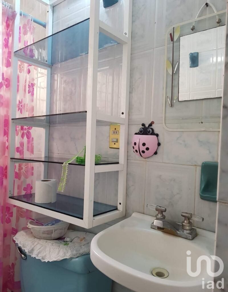 VENTA DE CASA EN JARDINES DE CERRO GORDO, ECATEPEC DE MORELOS.