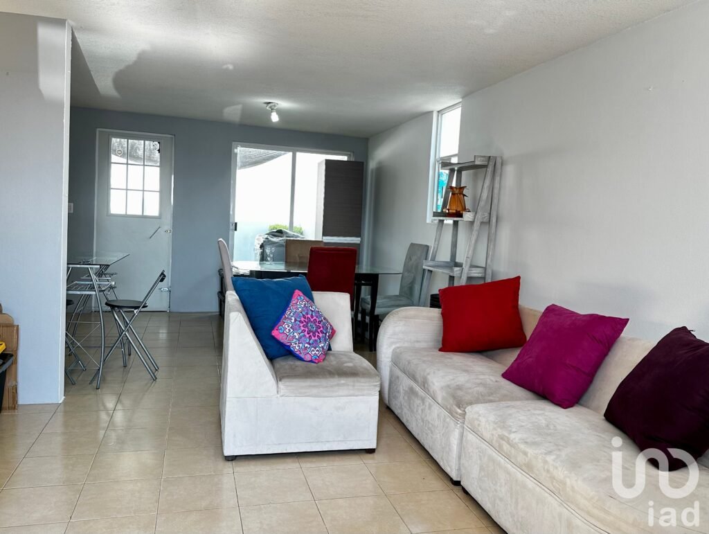 Venta de casa en colonia San Isidro la Paz