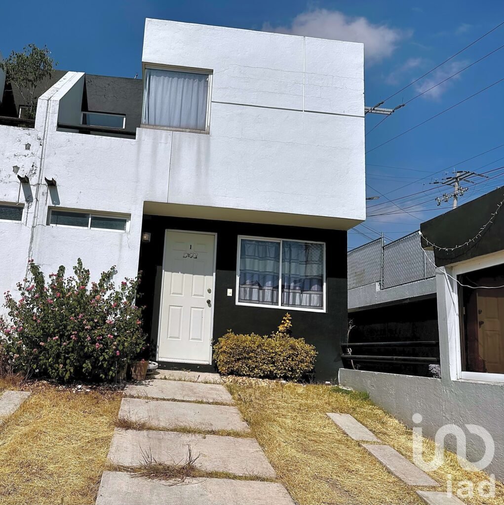 Venta de casa en colonia San Isidro la Paz