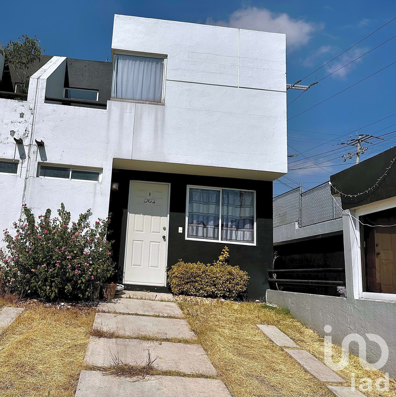 Venta de casa en colonia San Isidro la Paz Venta de casa en colonia San Isidro la Paz