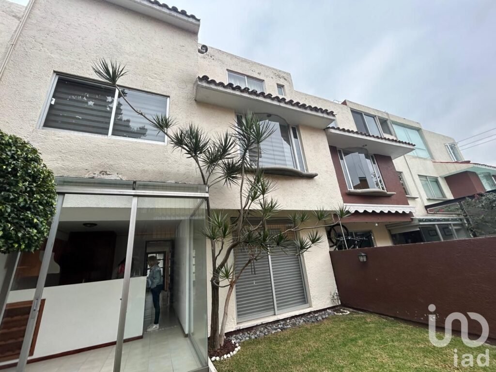 Casa en venta en Benito Juárez 176, Benito Juárez 2a Secc., Tlalpan. CDMX.