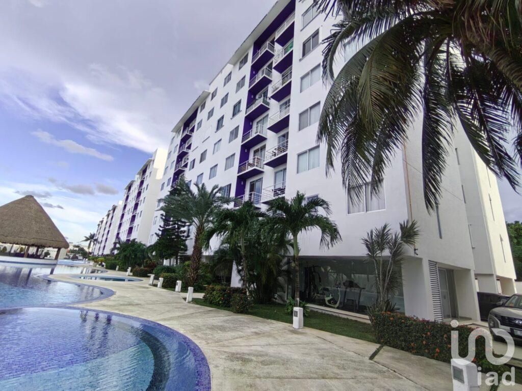 RENTO DEPARTAMENTO EN YIKAL SM. 40 CANCUN, Q.ROO