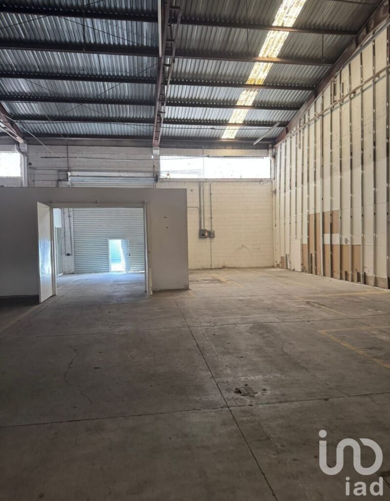 Bodegas desde mil m2, en renta en tlanepantla.