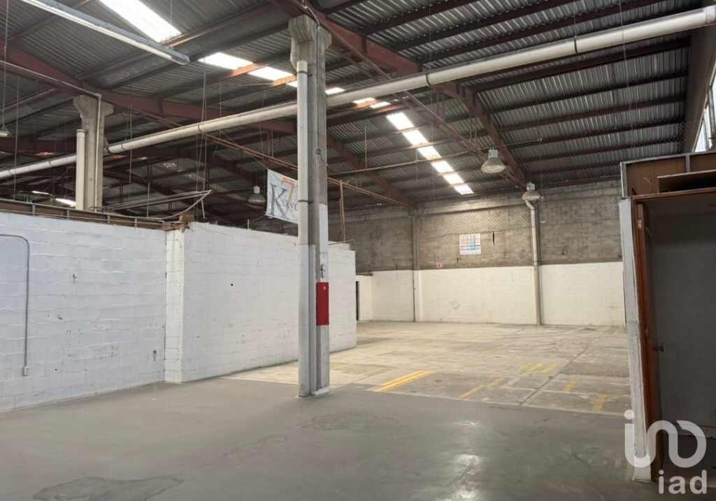 Bodegas desde mil m2, en renta en tlanepantla.