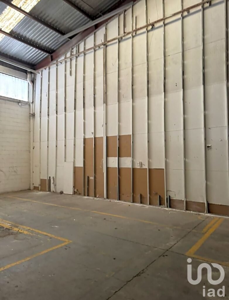 Bodegas desde mil m2, en renta en tlanepantla.