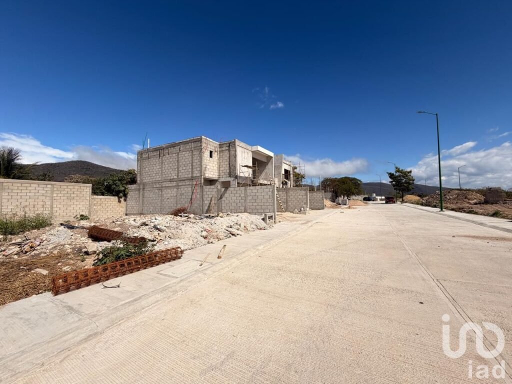 VENDO TERRENO RESIDENCIAL EN ZONA NORTE PONIENTE  DE TUXTLA GUTIERREZ