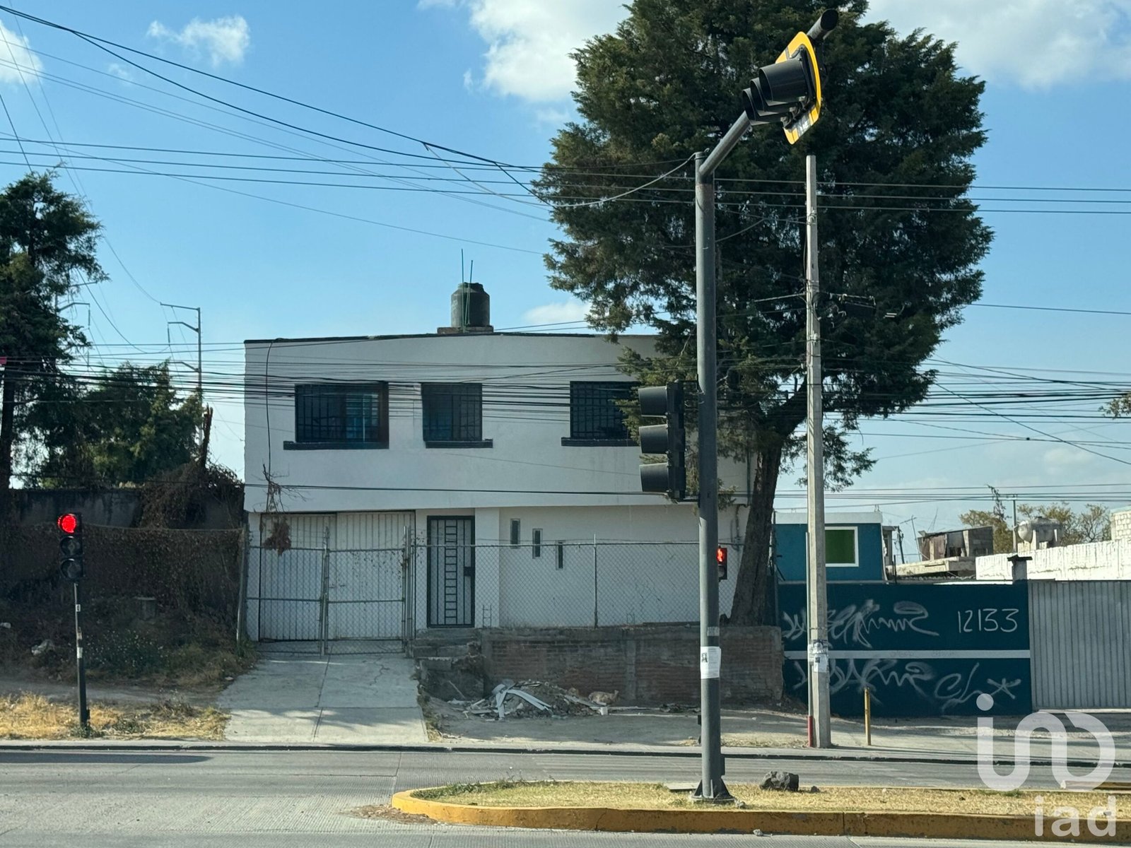 Bodega y oficinas en Avenida 11 sur  Lomas de Castillotla Puebla a 2 minutos de Plaza Centro Sur