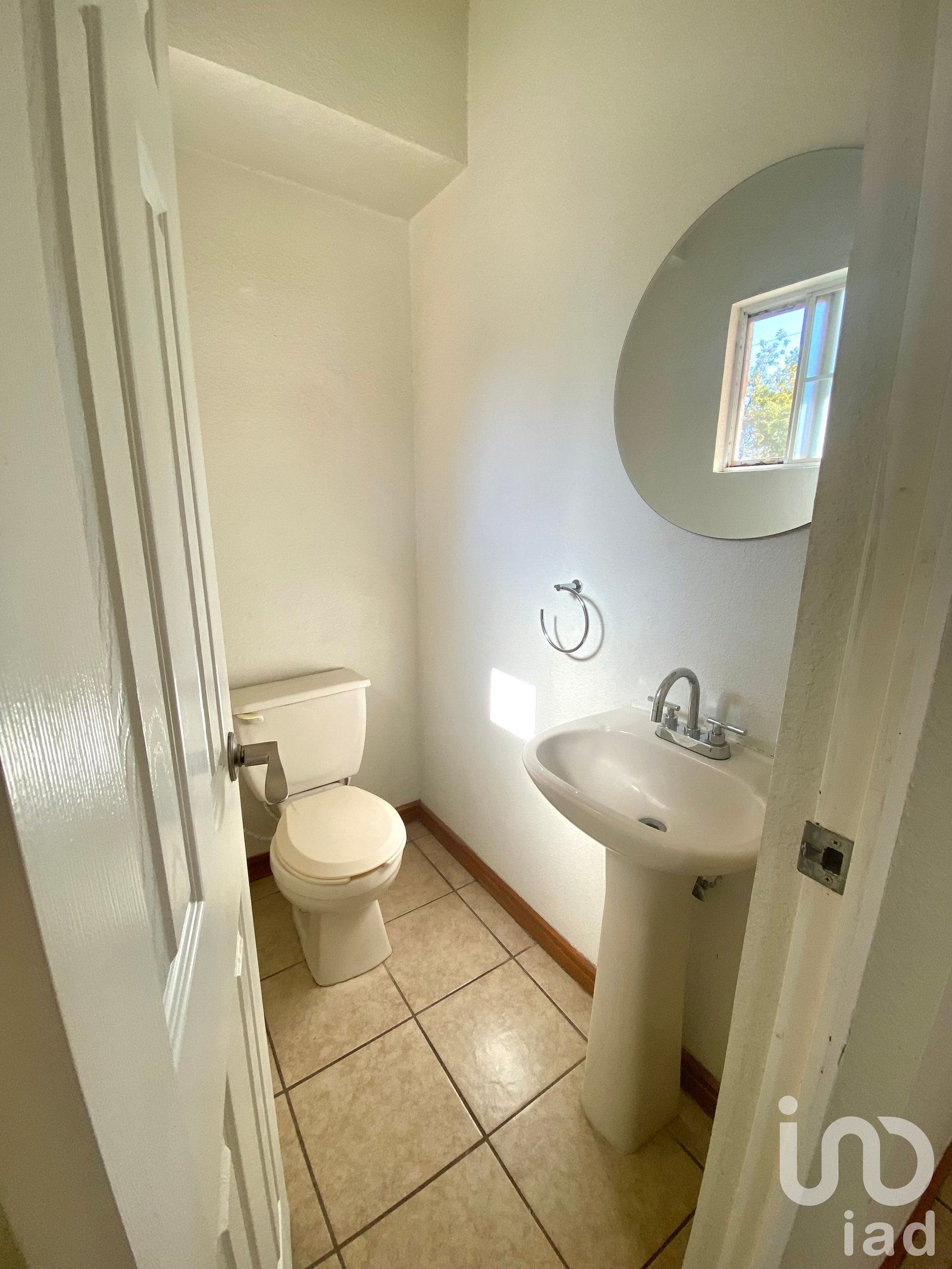 CASA EN RENTA EN PASEO DE LOS NOGALES