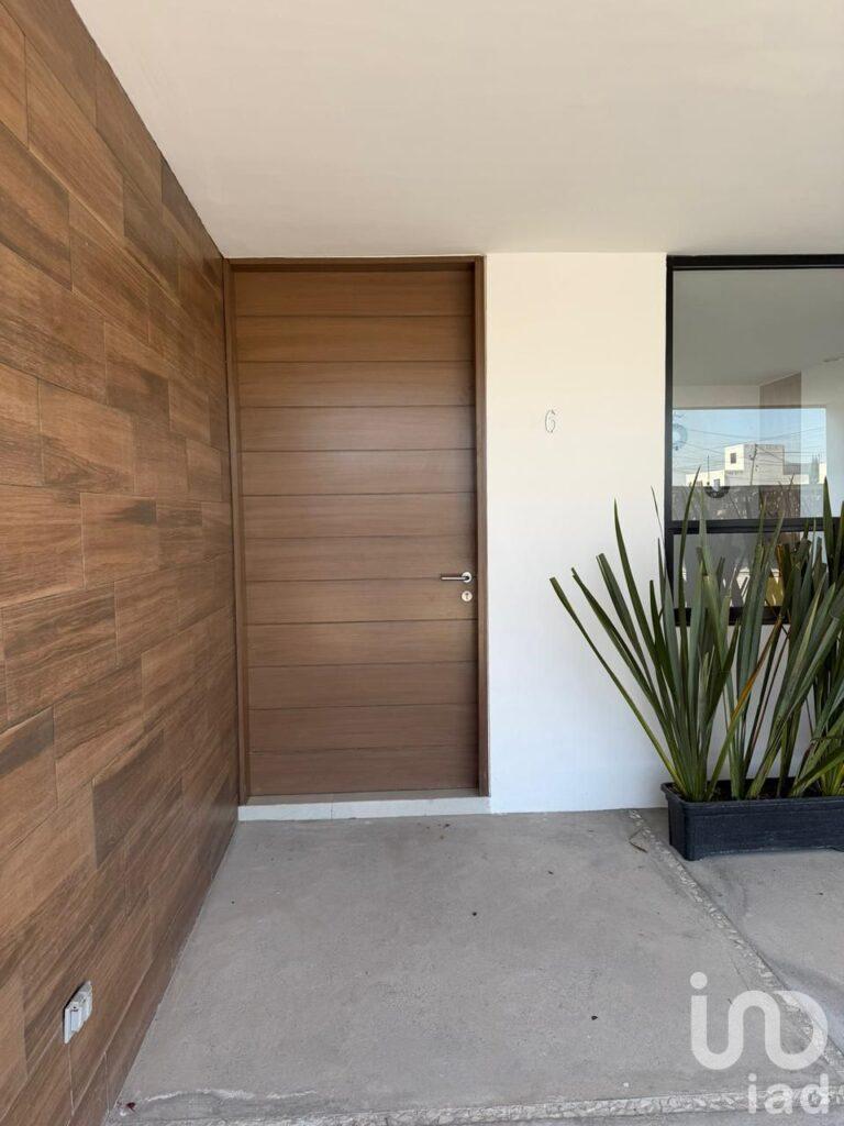 Casa En Venta En Tlaxcalancingo, Cerca a UVM