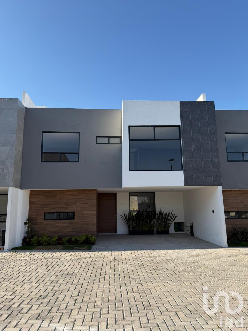 Casa En Venta En Tlaxcalancingo, Cerca a UVM