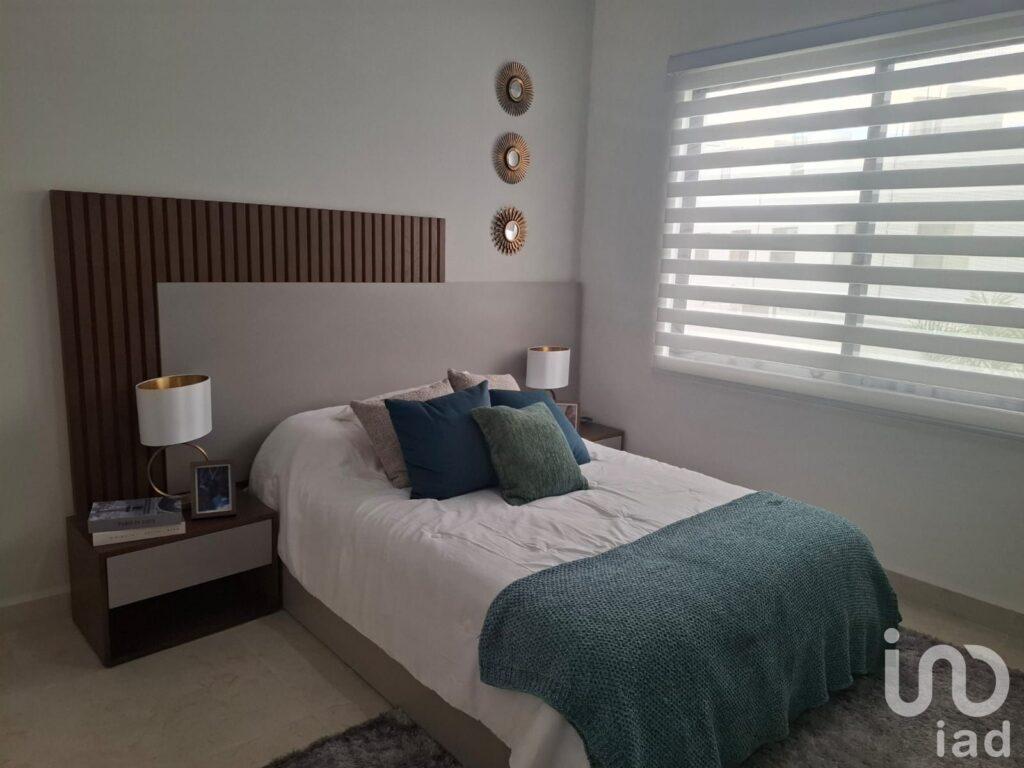 HERMOSA CASA MODELO VESEL EN AVENIDA HUAYACAN CON AMENIDADES