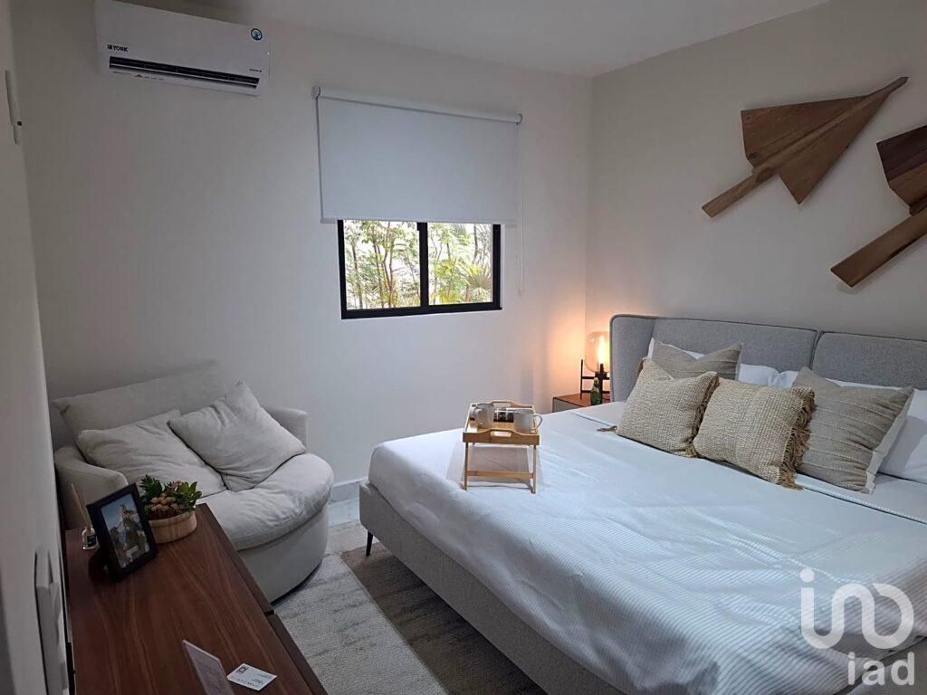 DEPARTAMENTO EN VENTA AVENIDA HUAYACAN EN CANCUN