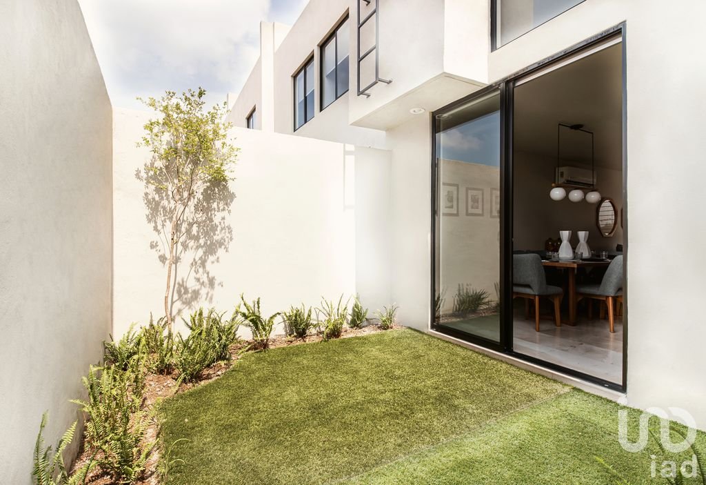 Casa en venta en ZOI Santa Anita junto a Plaza Galerias de López Mateos Sur