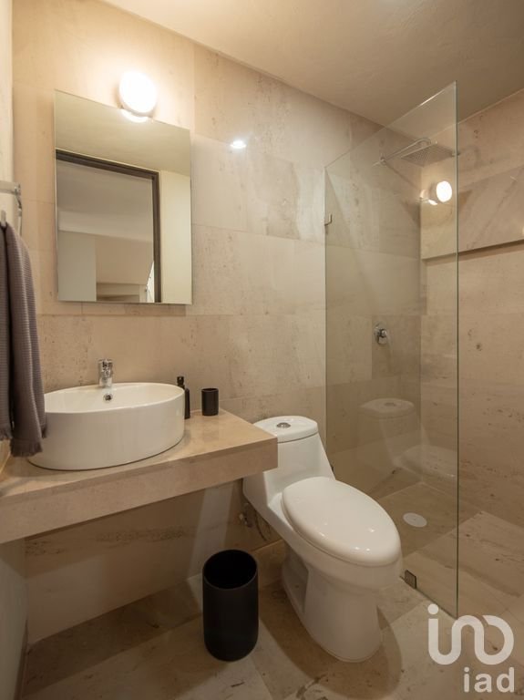 Casa en venta en ZOI Santa Anita junto a Plaza Galerias de López Mateos Sur