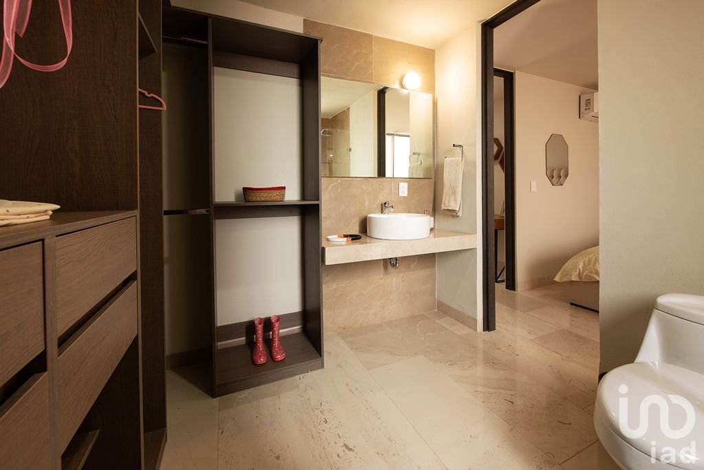 Casa en venta en ZOI Santa Anita junto a Plaza Galerias de López Mateos Sur