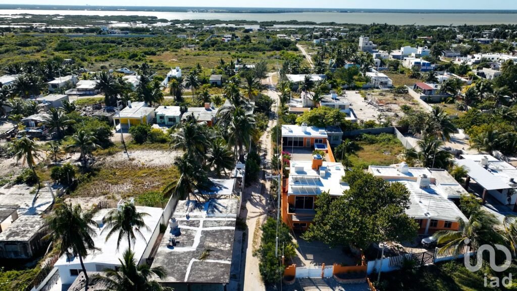 TERRENO EN VENTA CERCA DE LA PLAYA EN CHELEM PROGRESO YUCATAN