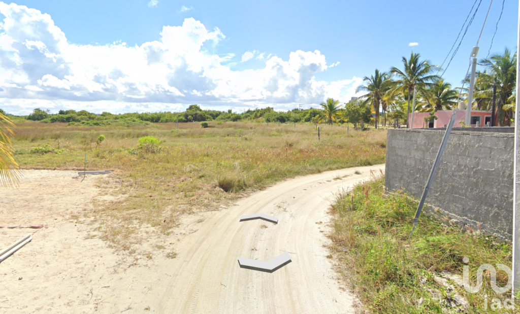 TERRENO EN VENTA CERCA DE LA PLAYA EN CHELEM PROGRESO YUCATAN