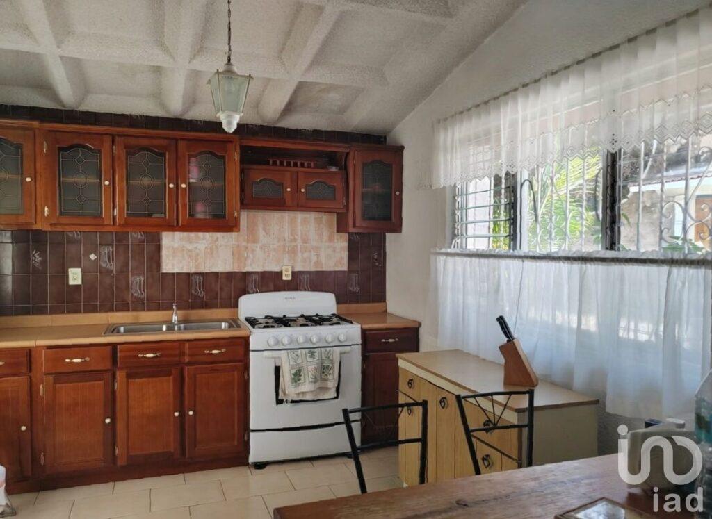 Casa en Condominio Vista Hermosa, Solo 3 Casas con Alberca y Jardín