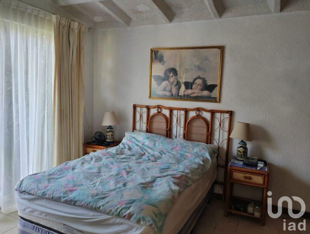 Casa en Condominio Vista Hermosa, Solo 3 Casas con Alberca y Jardín