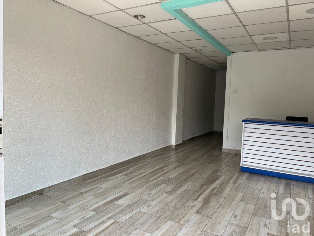 VENDO LOCAL 48 M2 EN PLAZA ACOXPA