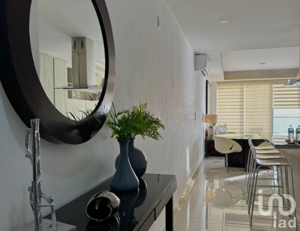 Departamento en Renta en Torre frente al Malecón, Mazatlán, Sinaloa.