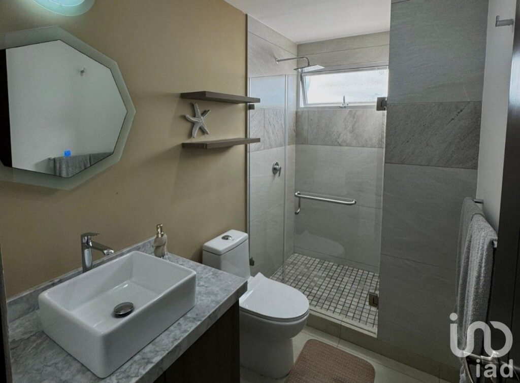 Departamento en Renta en Torre frente al Malecón, Mazatlán, Sinaloa.